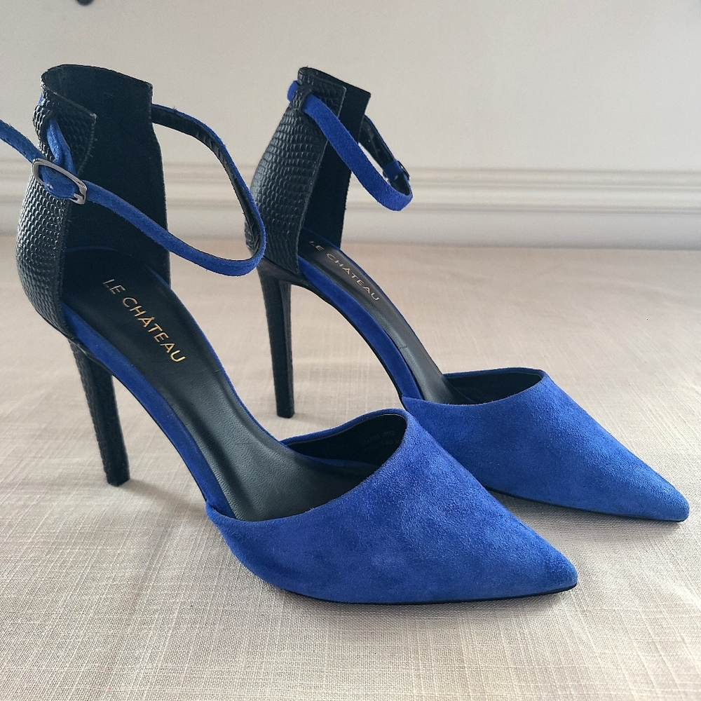 Blue Suede Pointed Toe With Textured Black Heels And Ankle Strap - Le Chateau